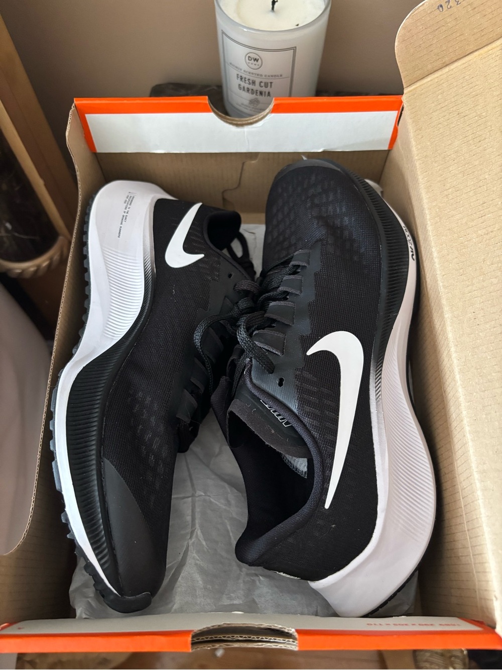 NWT - Nike Air Zoom  Black and White Athletic Running Shoes- Size 6